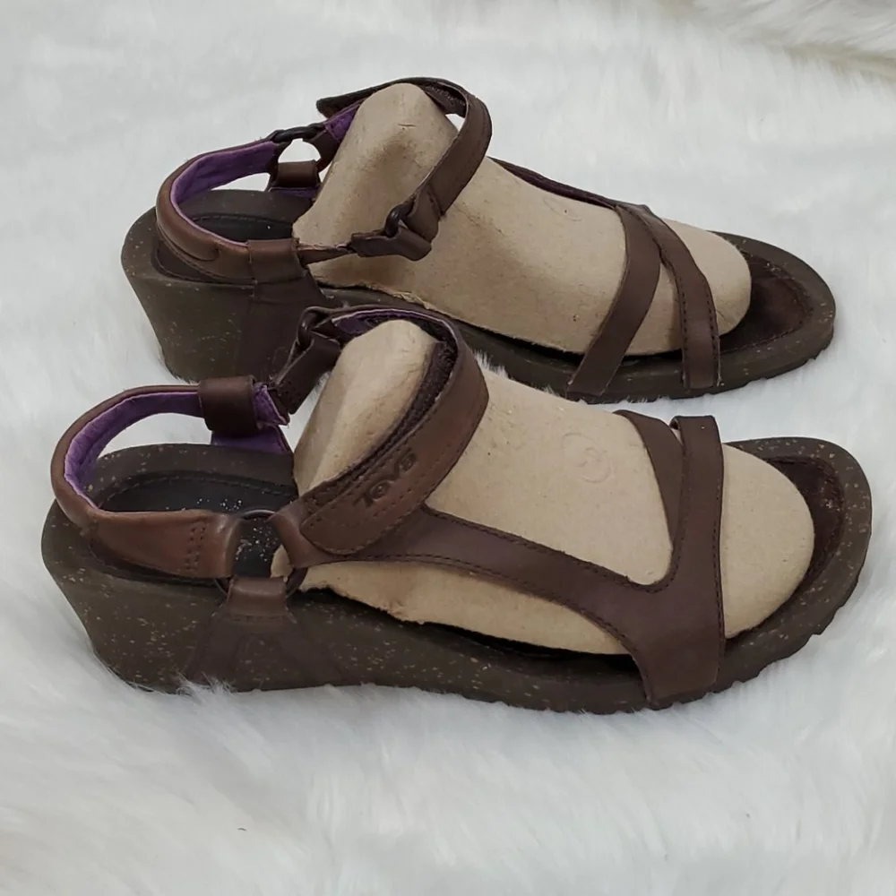 Teva Platform Sandals Brown Leather Velcro Womens Size 9